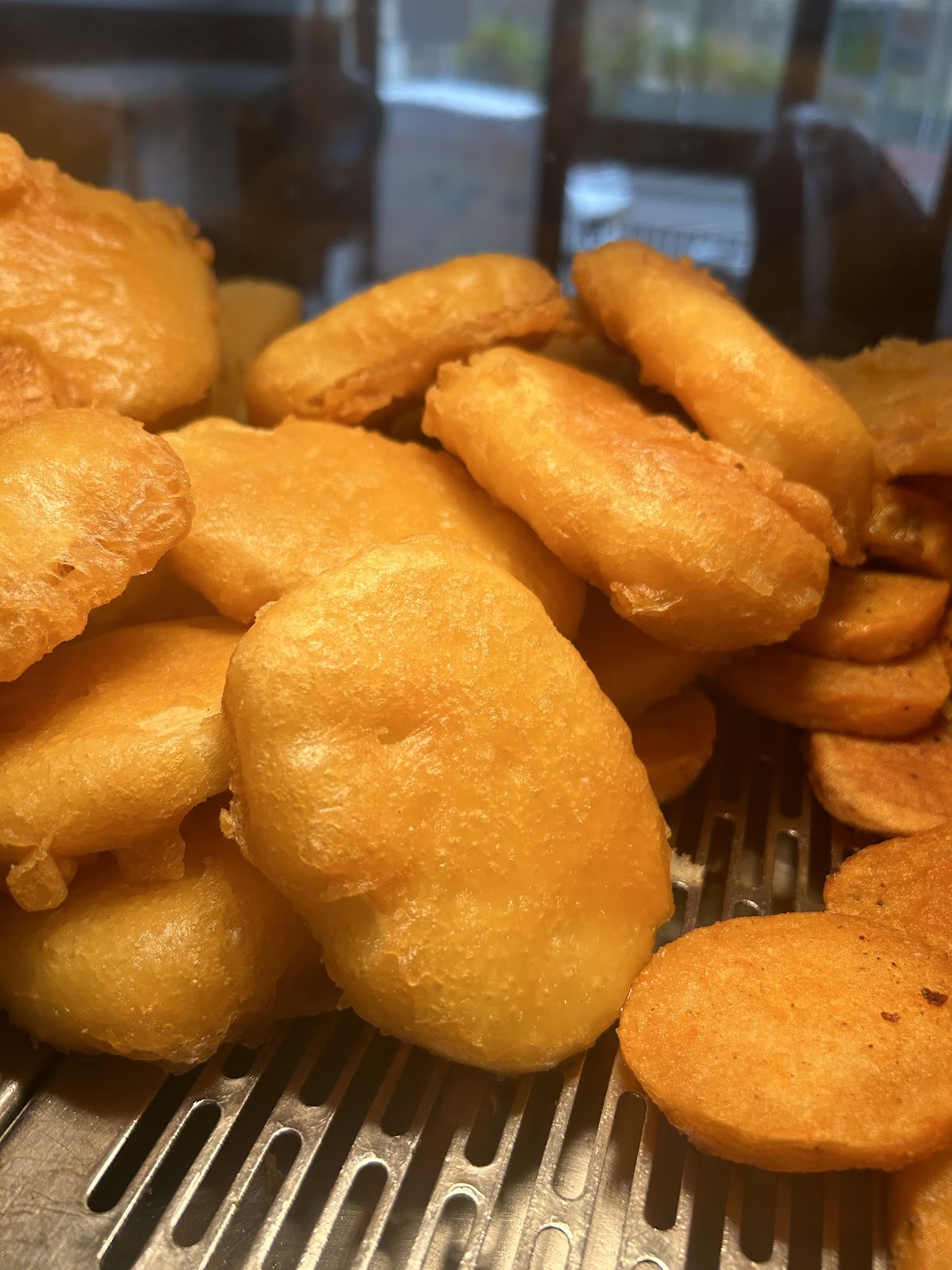 Manny's Fisheries food